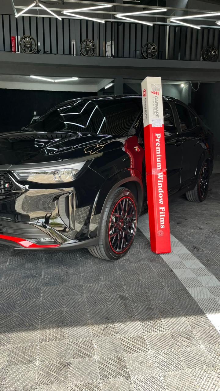 SUV com insulfilm premium — Moraes Wash
